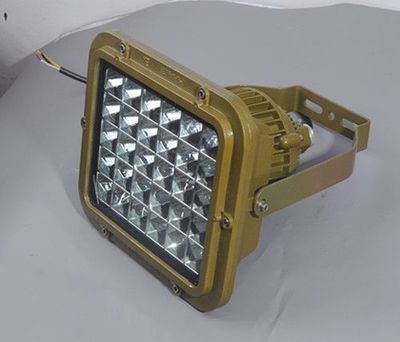 旭煌防爆燈 為噴漆房等危險環境提供60W LED防爆泛光安全照明解決方案
